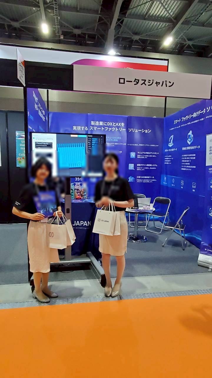 イベント会場の受付スタッフ